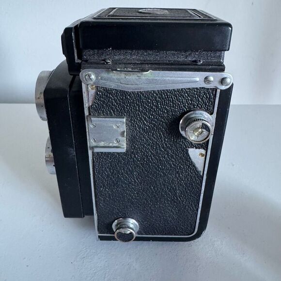Vintage Yashika A 120 Film Twin Lens Film Camera - Picture 6 of 8